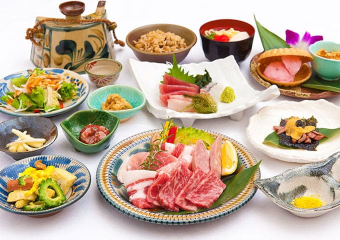 石垣牛とあぐ～豚の炭火焼コース