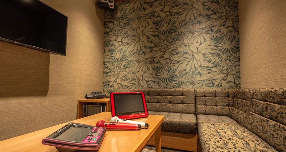 カラオケ Haleo（1F）